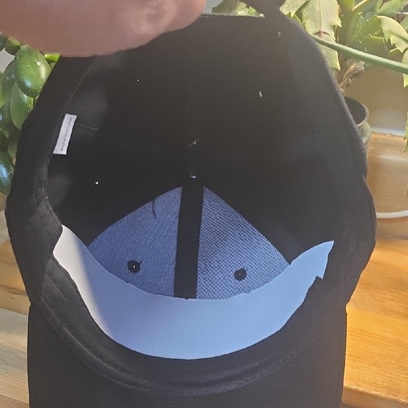 Black Cowboy Embroidered Cap NWT - Picture 2 of 3